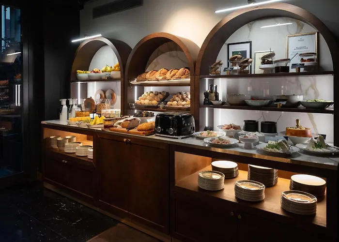 Radisson Collection Hotel, Palazzo Touring Club Milano